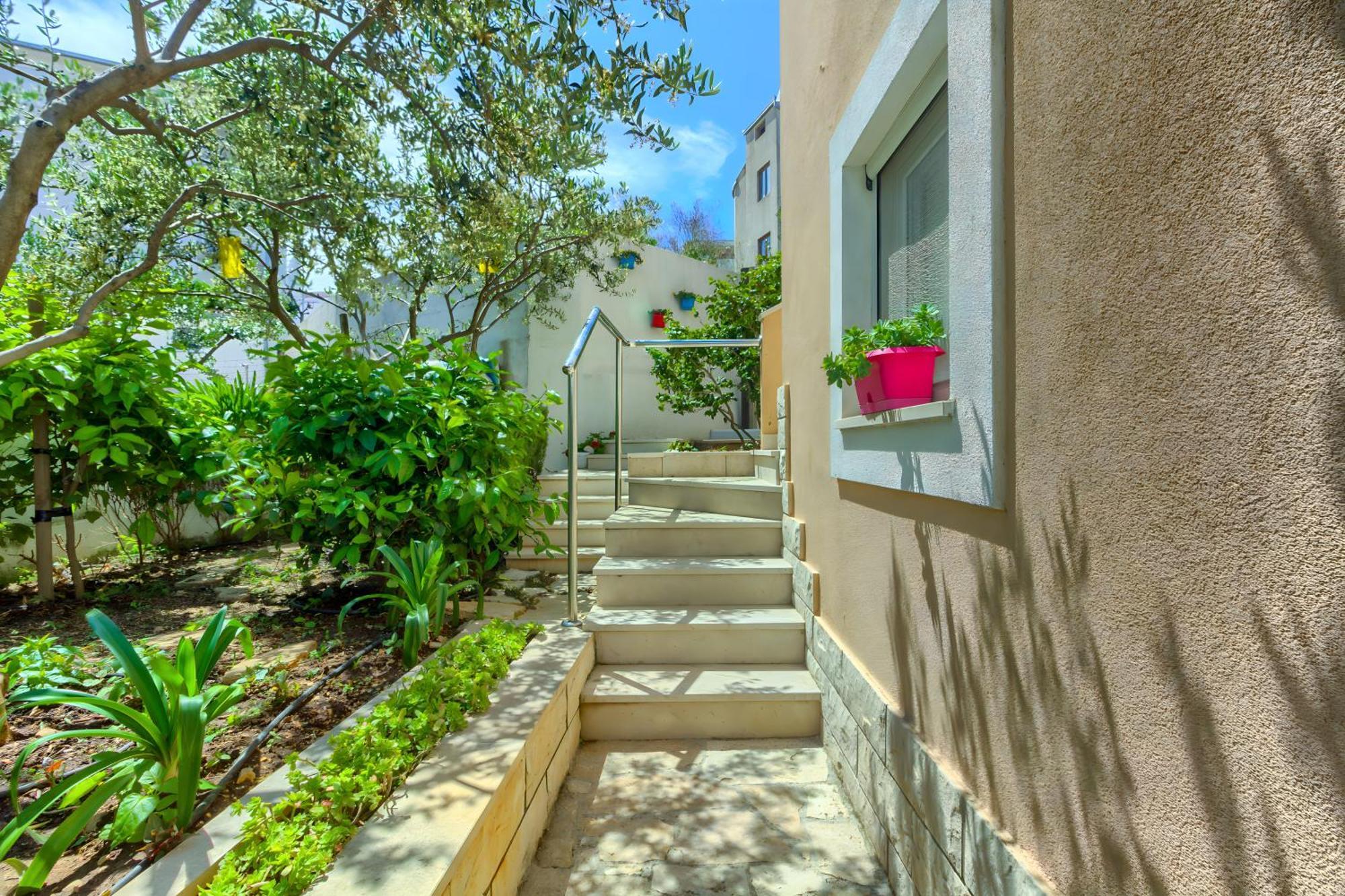 Apartman Jela *